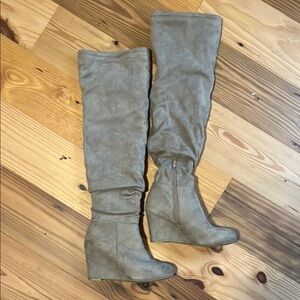 Chinese Laundry Brown and Gray Heeled Boots